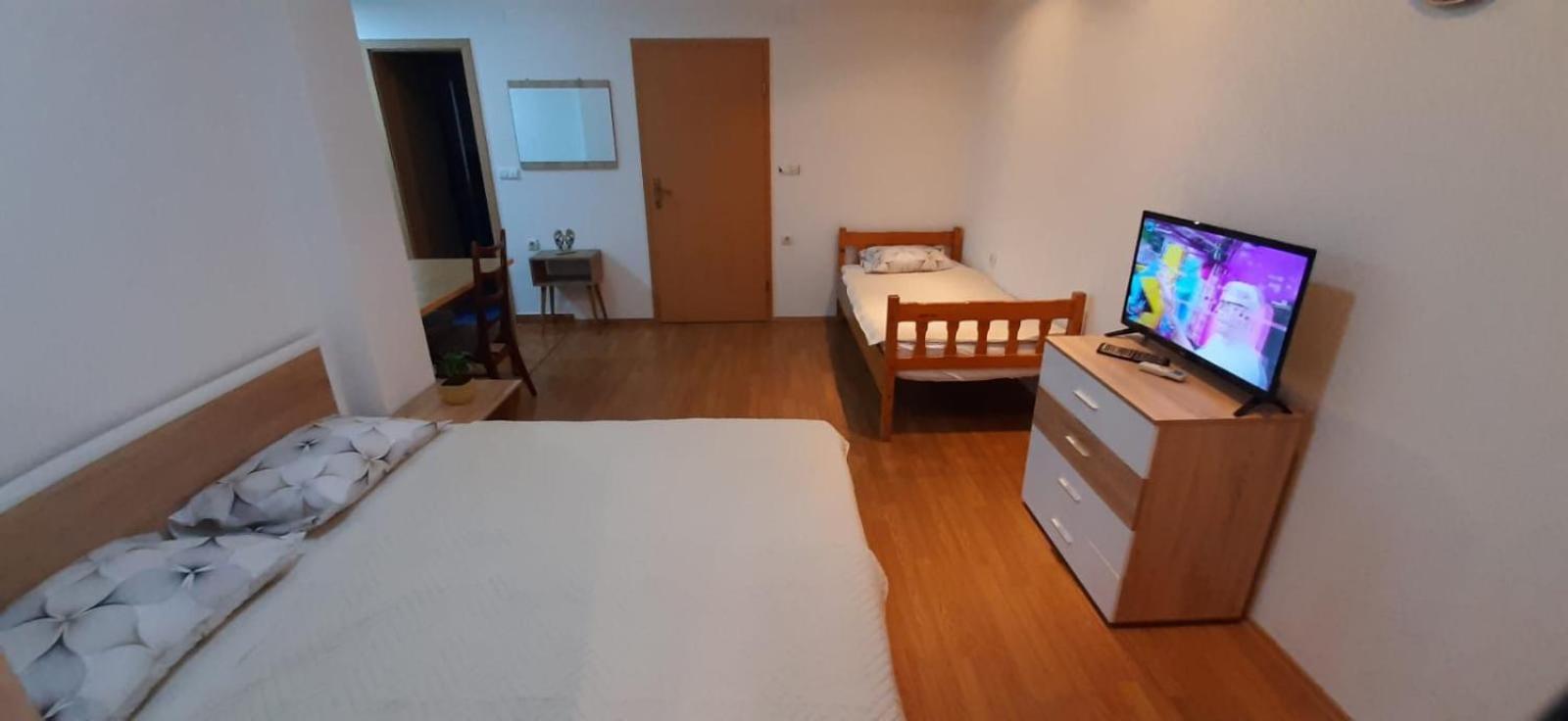 Apartment Riki 3 Near Bus Station Ochrid Pokoj fotografie