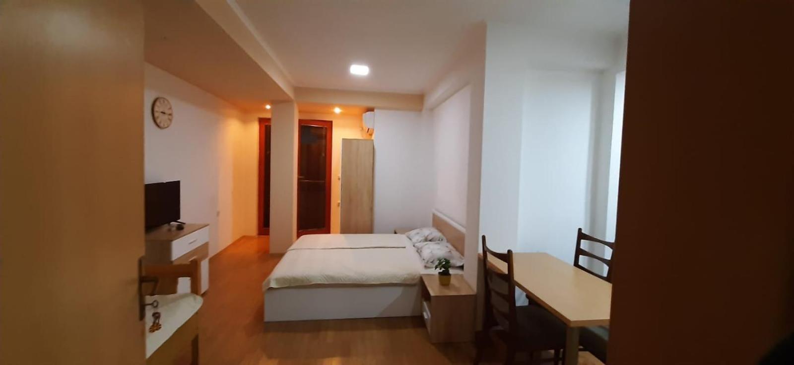 Apartment Riki 3 Near Bus Station Ochrid Pokoj fotografie